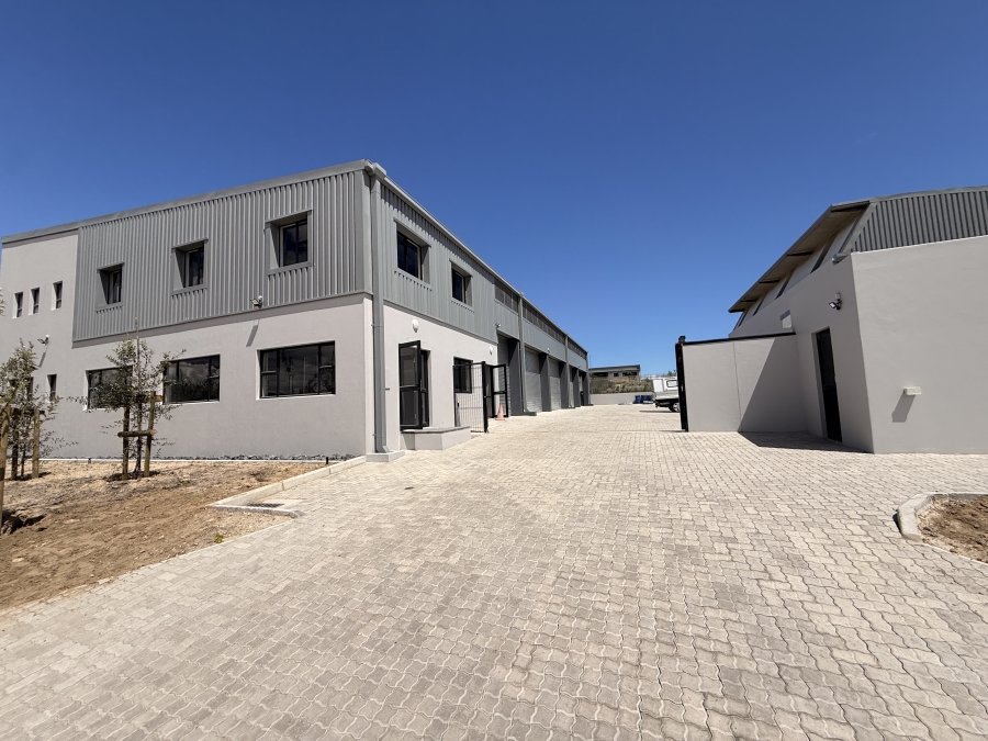 To Let Commercial Property for Rent in Rivergate Western Cape